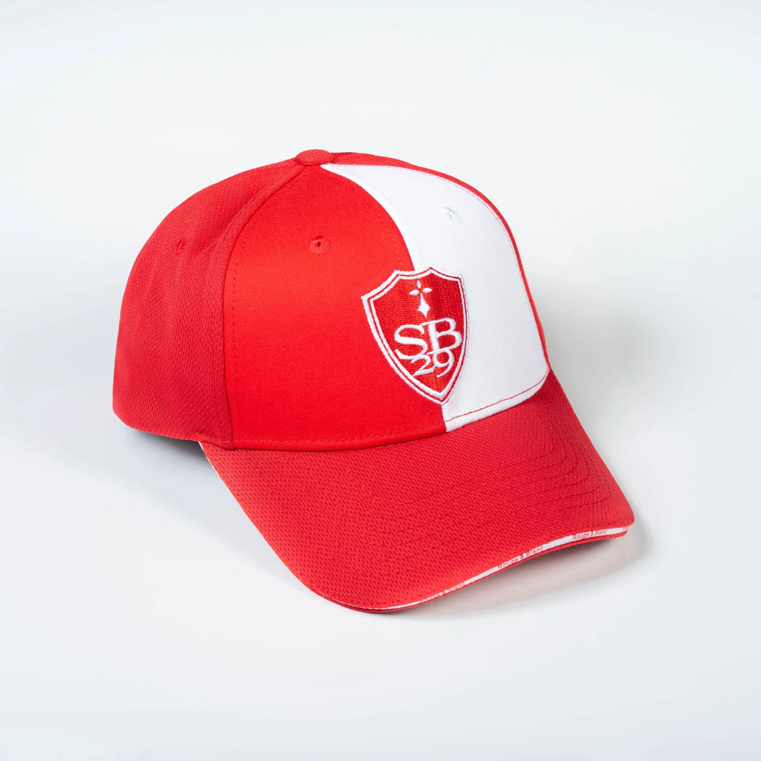 Casquette Rouge et Blanche Blason